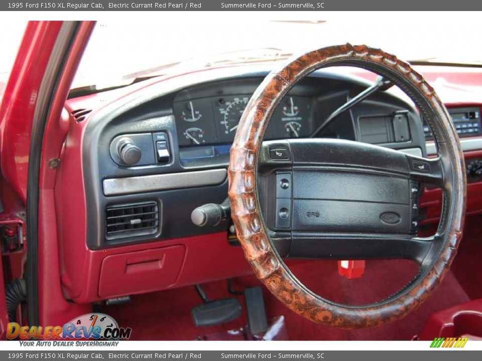 1995 Ford F150 XL Regular Cab Electric Currant Red Pearl / Red Photo #3