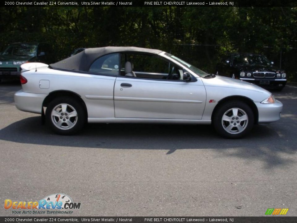 2000 Chevrolet Cavalier Z24 Convertible Ultra Silver Metallic / Neutral Photo #7