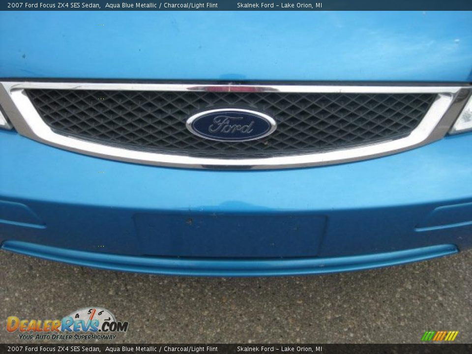 2007 Ford Focus ZX4 SES Sedan Aqua Blue Metallic / Charcoal/Light Flint Photo #11