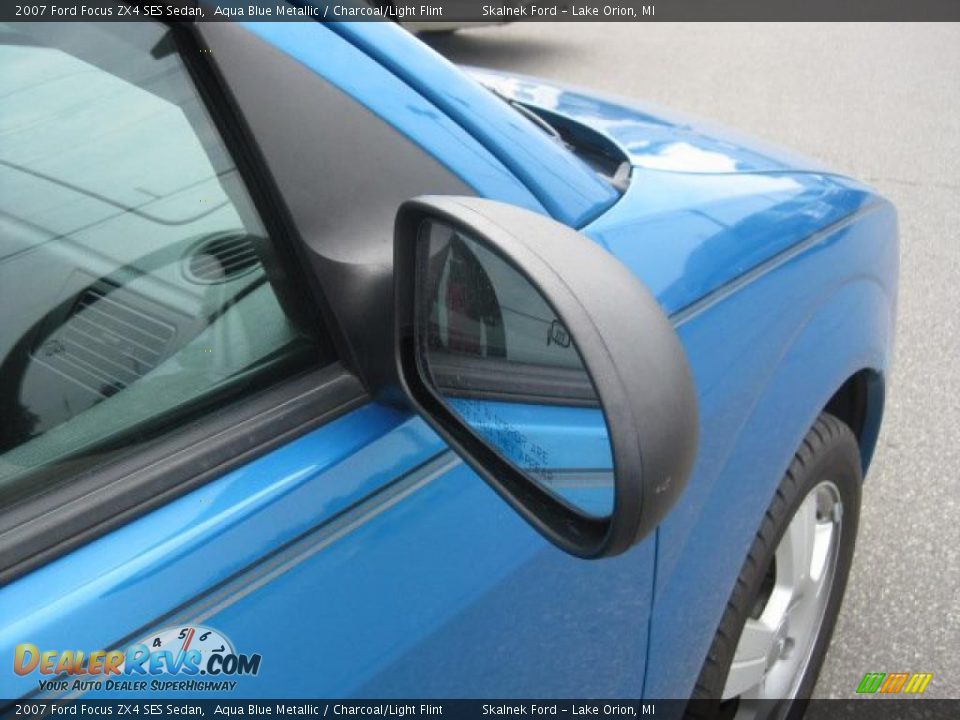 2007 Ford Focus ZX4 SES Sedan Aqua Blue Metallic / Charcoal/Light Flint Photo #12