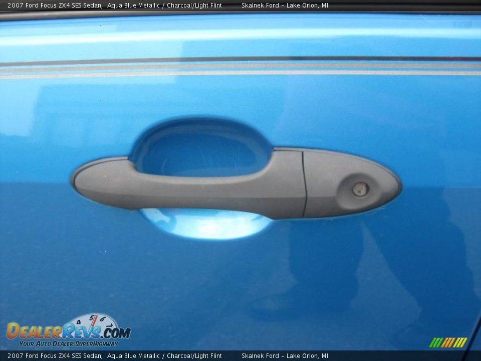 2007 Ford Focus ZX4 SES Sedan Aqua Blue Metallic / Charcoal/Light Flint Photo #16