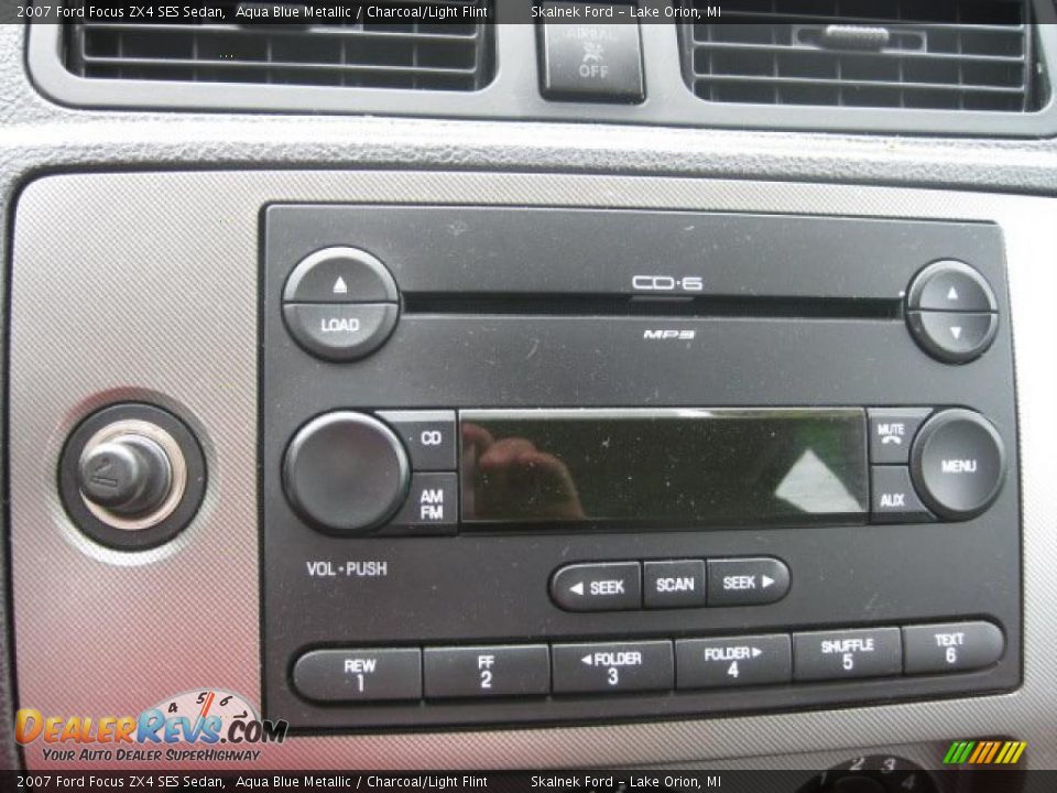 2007 Ford Focus ZX4 SES Sedan Aqua Blue Metallic / Charcoal/Light Flint Photo #25