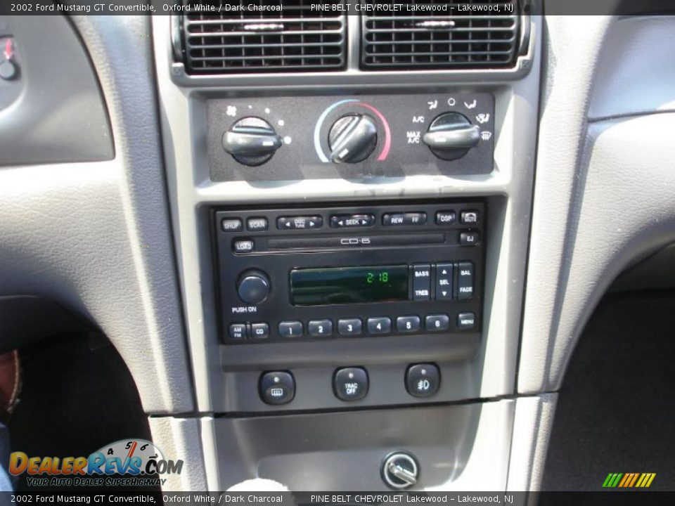 2002 Ford Mustang GT Convertible Oxford White / Dark Charcoal Photo #12