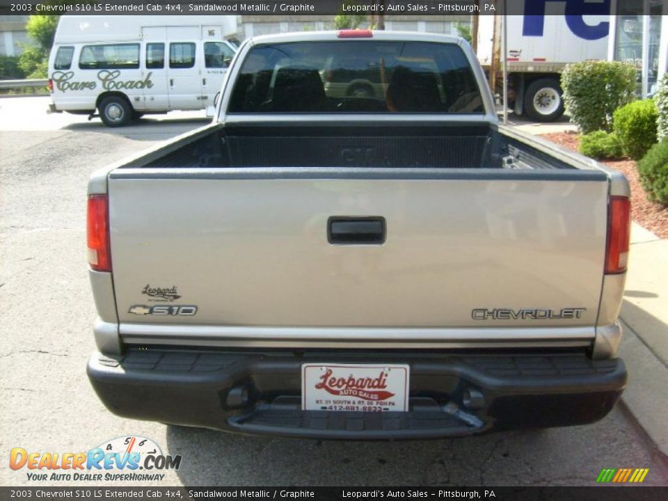 2003 Chevrolet S10 LS Extended Cab 4x4 Sandalwood Metallic / Graphite Photo #4