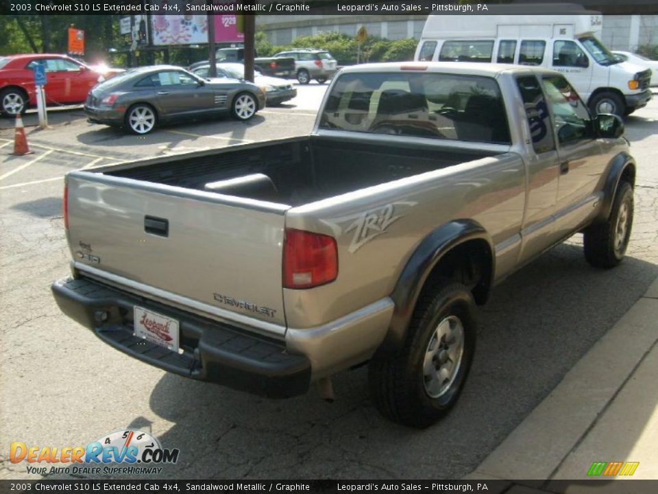 2003 Chevrolet S10 LS Extended Cab 4x4 Sandalwood Metallic / Graphite Photo #5