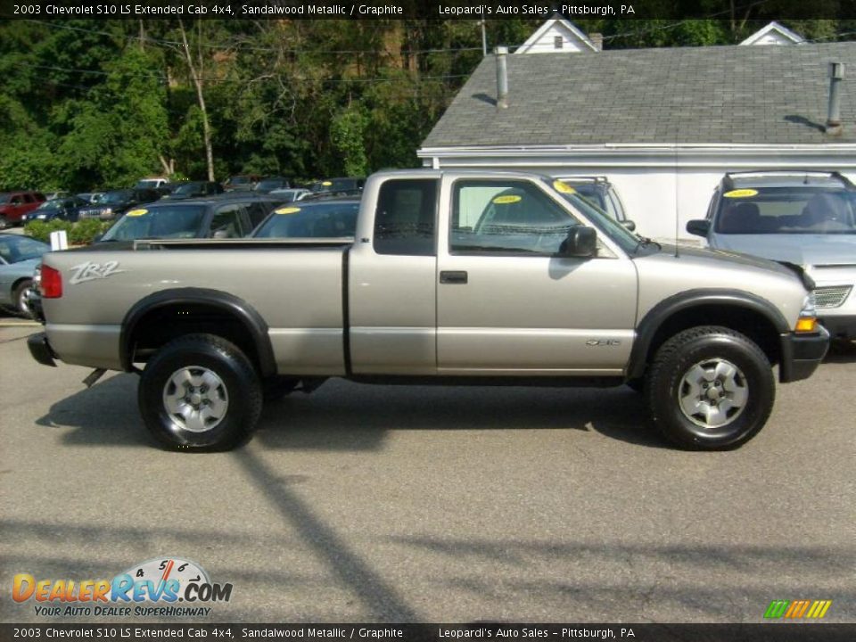 2003 Chevrolet S10 LS Extended Cab 4x4 Sandalwood Metallic / Graphite Photo #6