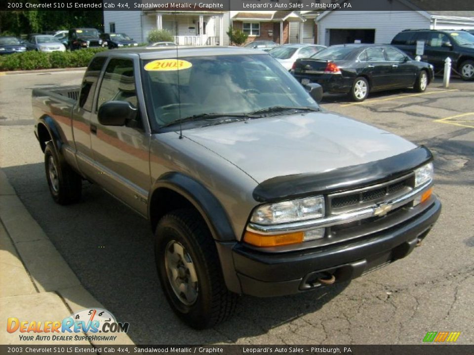 2003 Chevrolet S10 LS Extended Cab 4x4 Sandalwood Metallic / Graphite Photo #7