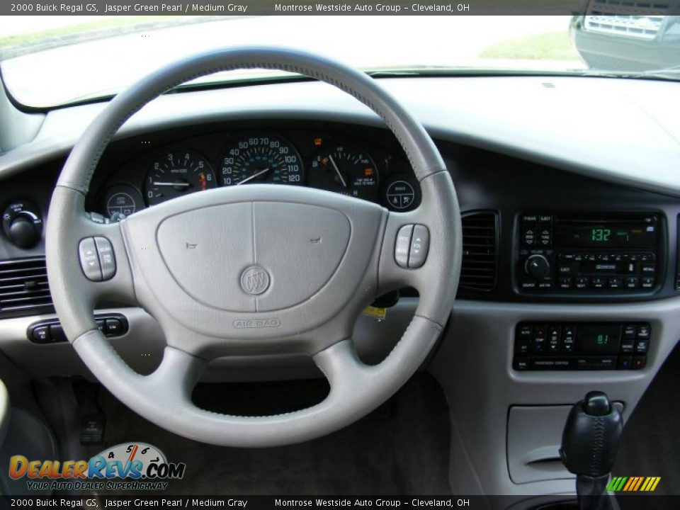 2000 Buick Regal GS Jasper Green Pearl / Medium Gray Photo #15