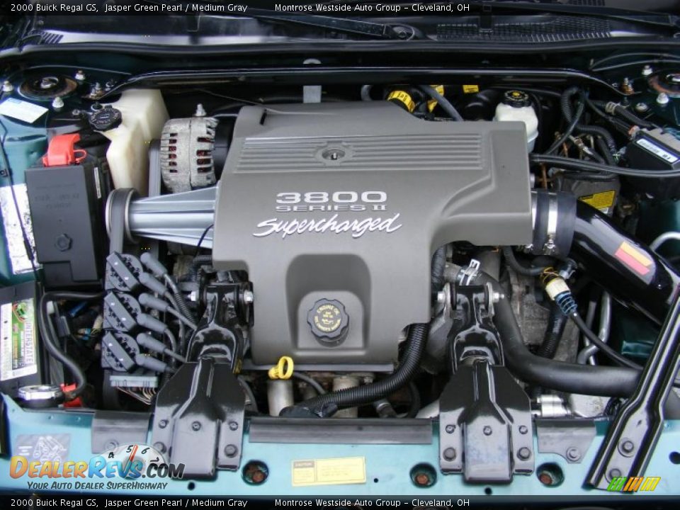 2000 Buick Regal GS Jasper Green Pearl / Medium Gray Photo #29