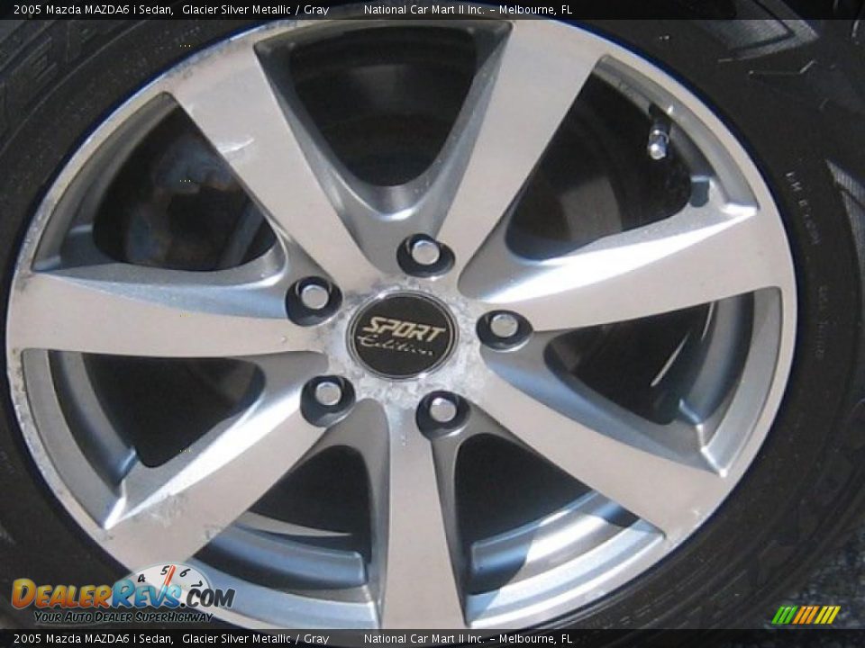 2005 Mazda MAZDA6 i Sedan Glacier Silver Metallic / Gray Photo #10