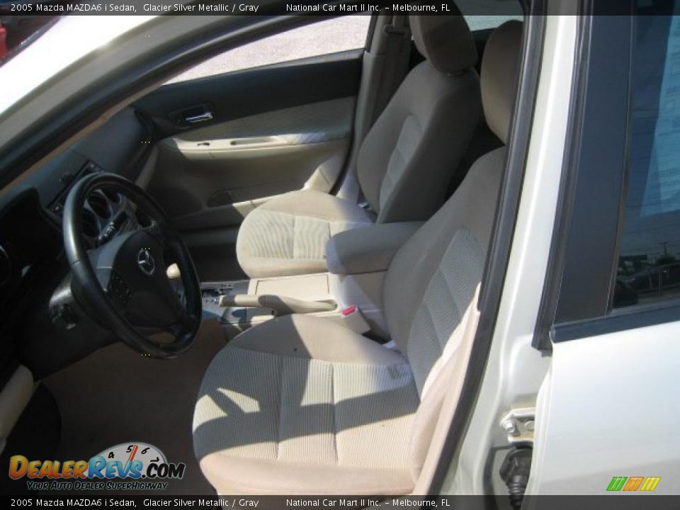 2005 Mazda MAZDA6 i Sedan Glacier Silver Metallic / Gray Photo #12