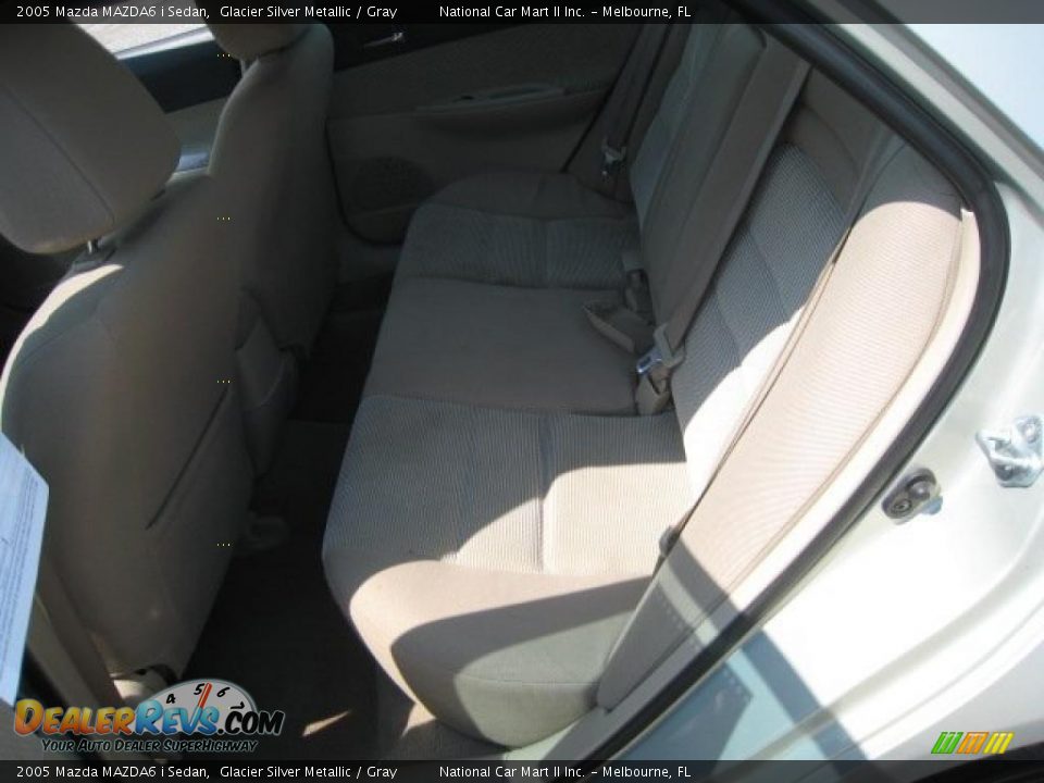 2005 Mazda MAZDA6 i Sedan Glacier Silver Metallic / Gray Photo #19