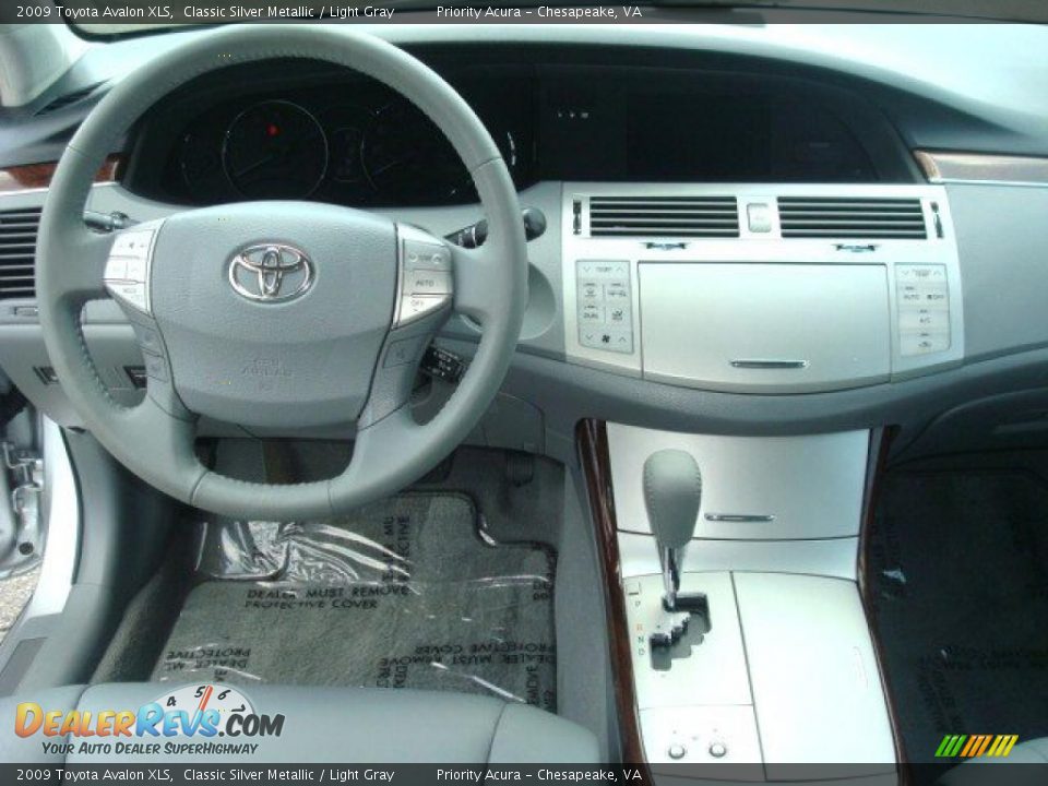 2009 Toyota Avalon XLS Classic Silver Metallic / Light Gray Photo #12