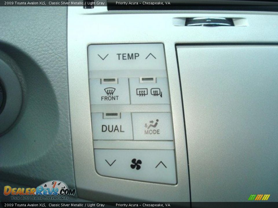 2009 Toyota Avalon XLS Classic Silver Metallic / Light Gray Photo #19