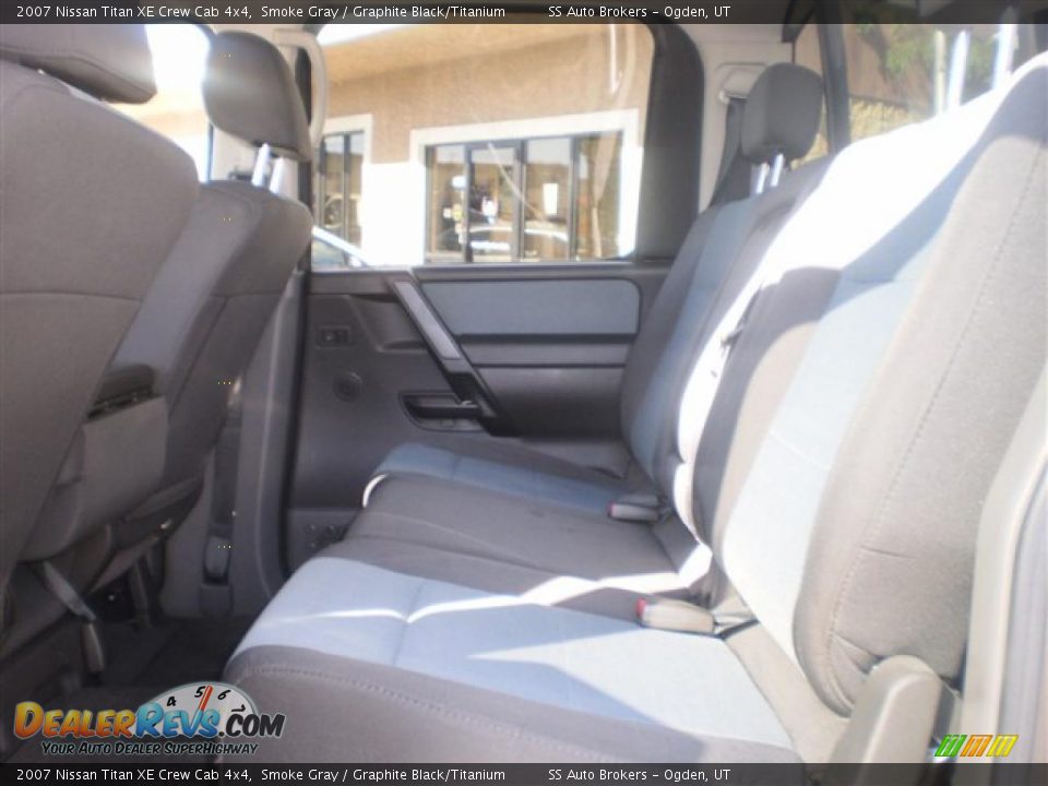 2007 Nissan Titan XE Crew Cab 4x4 Smoke Gray / Graphite Black/Titanium Photo #8