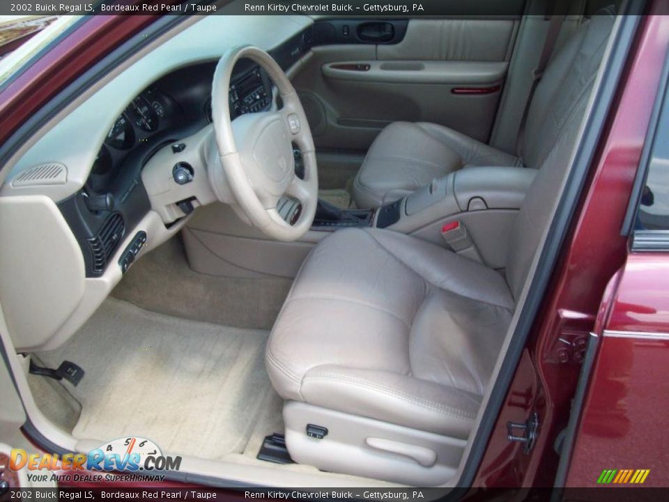 2002 Buick Regal LS Bordeaux Red Pearl / Taupe Photo #20