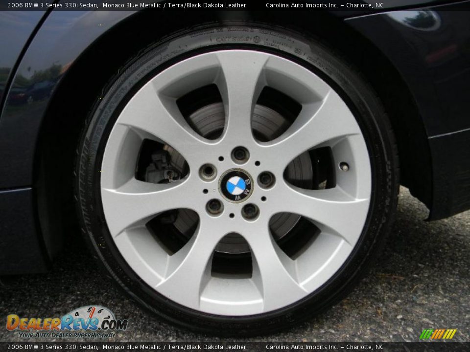 2006 BMW 3 Series 330i Sedan Monaco Blue Metallic / Terra/Black Dakota Leather Photo #25