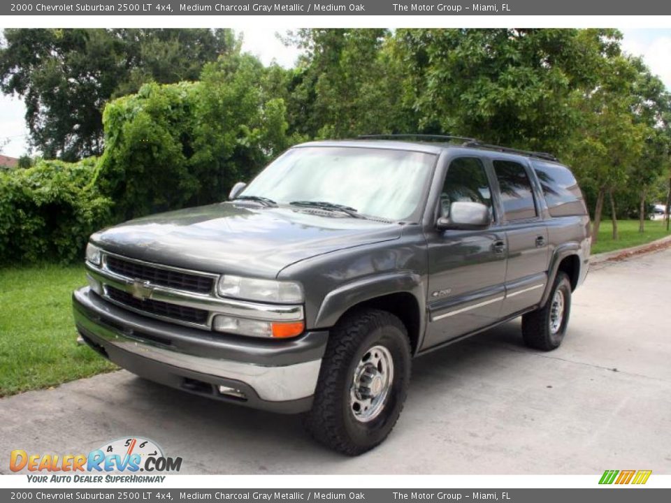 2000 Chevrolet Suburban 2500 LT 4x4 Medium Charcoal Gray Metallic / Medium Oak Photo #1