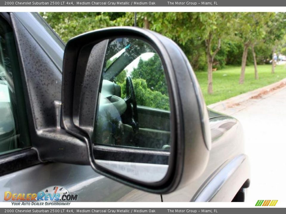 2000 Chevrolet Suburban 2500 LT 4x4 Medium Charcoal Gray Metallic / Medium Oak Photo #22