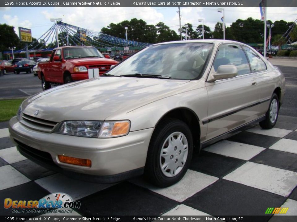 1995 Honda Accord LX Coupe Cashmere Silver Metallic / Beige Photo #3