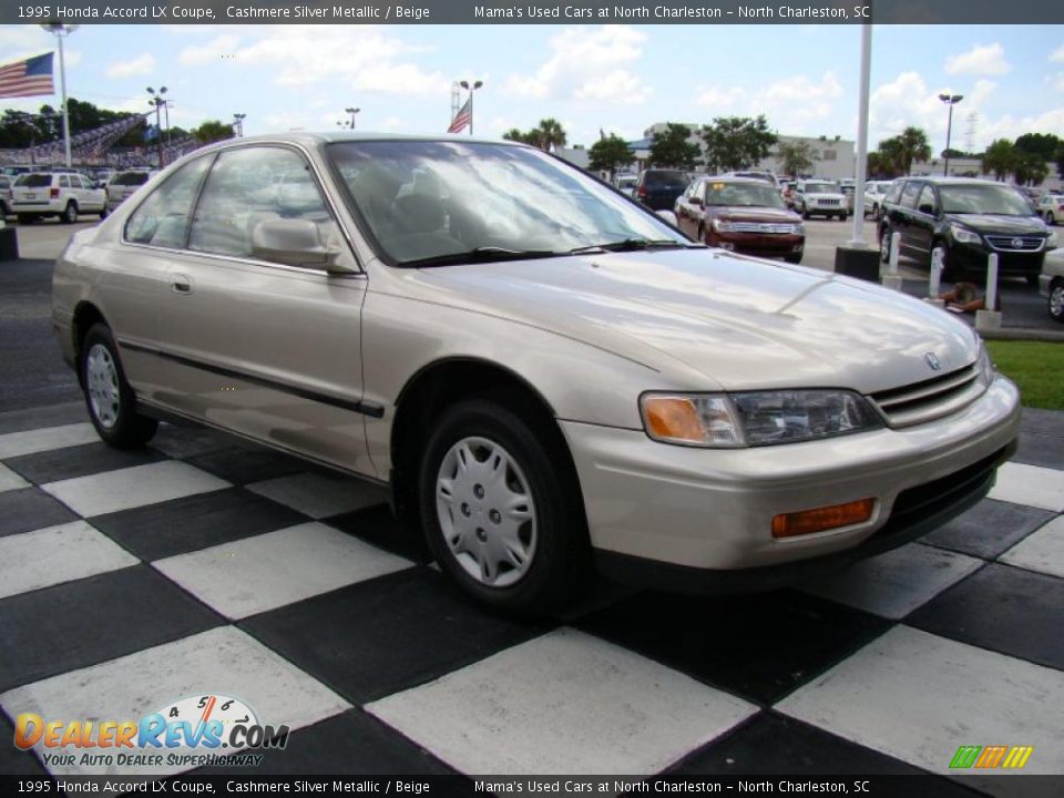 1995 Honda Accord LX Coupe Cashmere Silver Metallic / Beige Photo #5