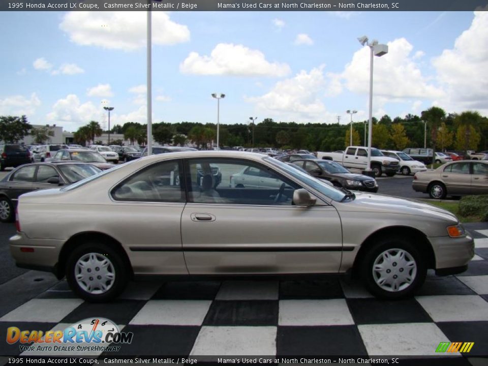 1995 Honda Accord LX Coupe Cashmere Silver Metallic / Beige Photo #6