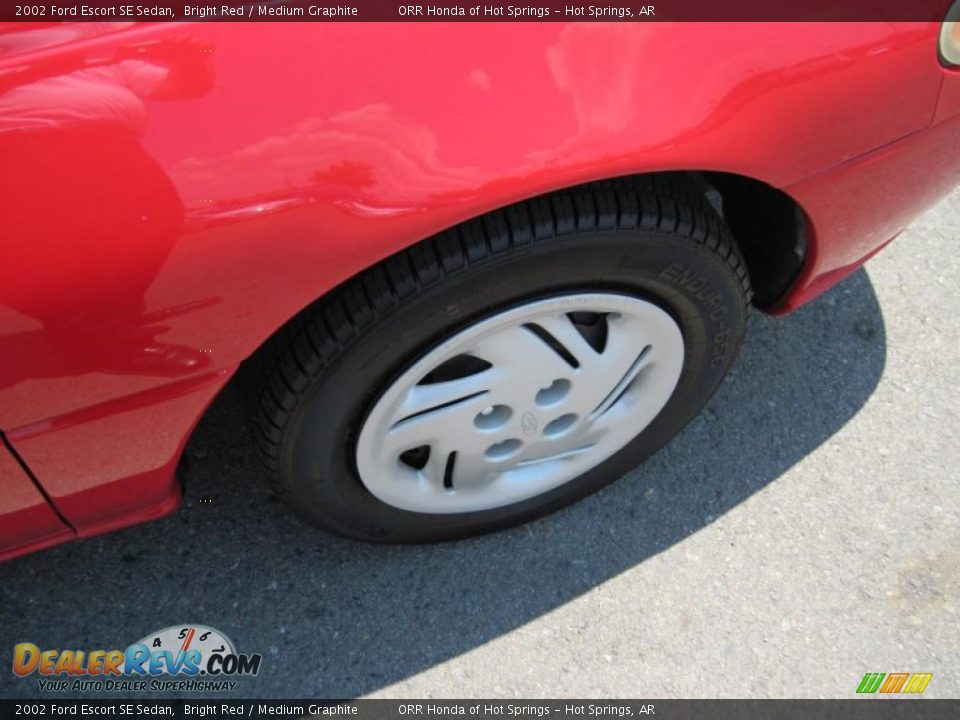 2002 Ford Escort SE Sedan Bright Red / Medium Graphite Photo #12