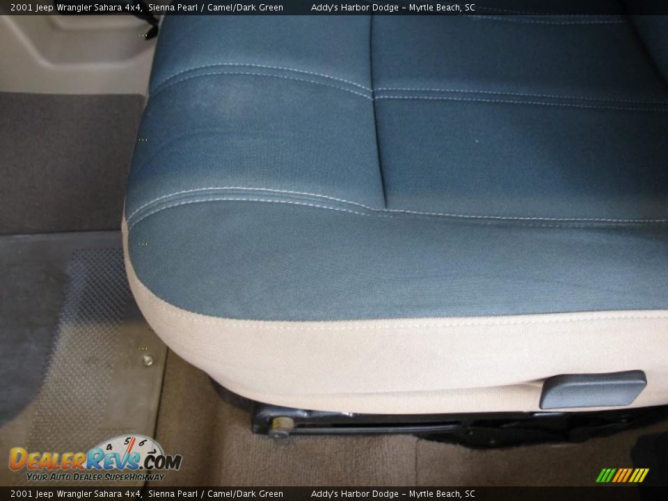 2001 Jeep Wrangler Sahara 4x4 Sienna Pearl / Camel/Dark Green Photo #10