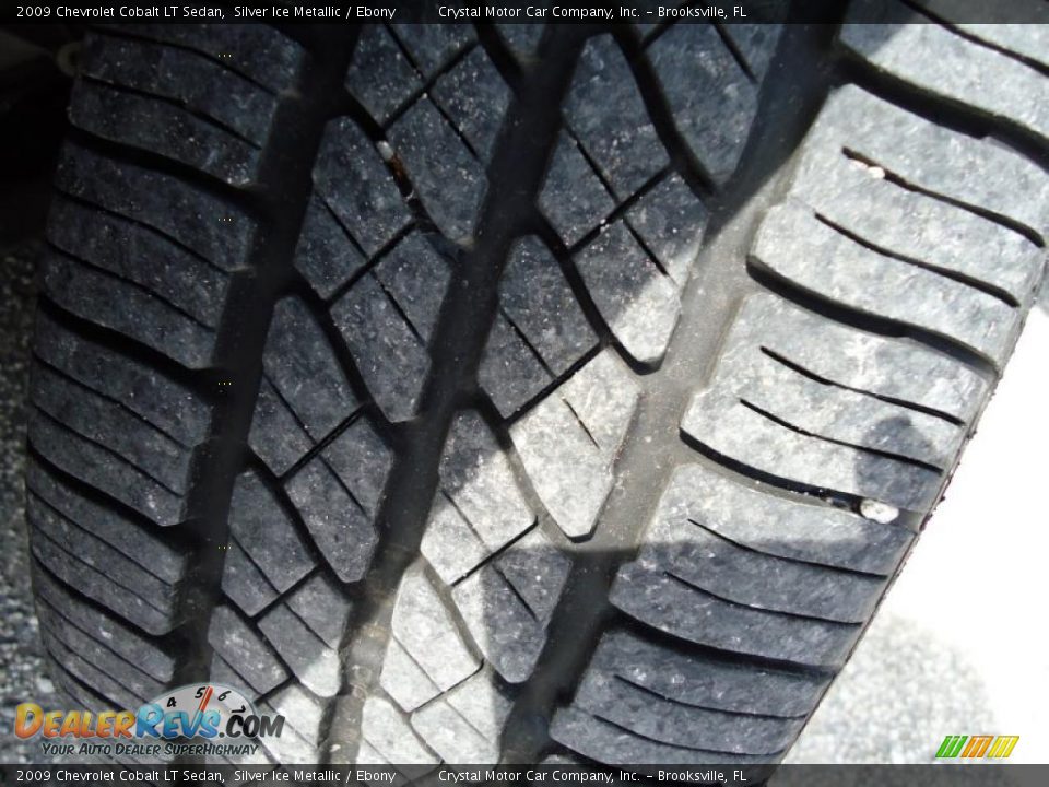2009 Chevrolet Cobalt LT Sedan Silver Ice Metallic / Ebony Photo #24