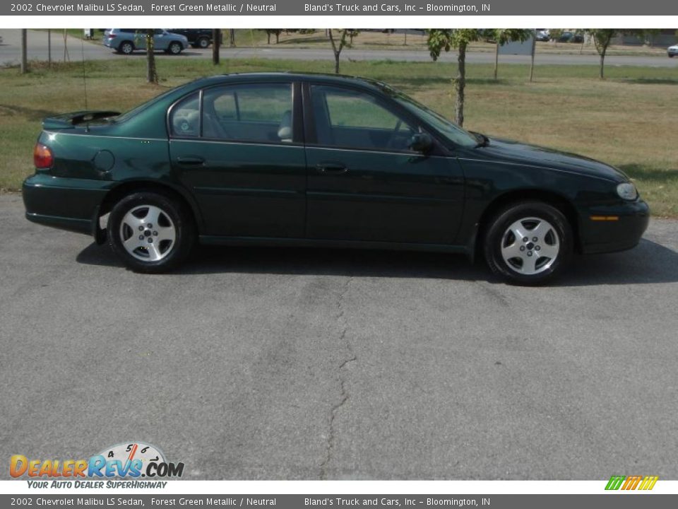 2002 Chevrolet Malibu LS Sedan Forest Green Metallic / Neutral Photo #2