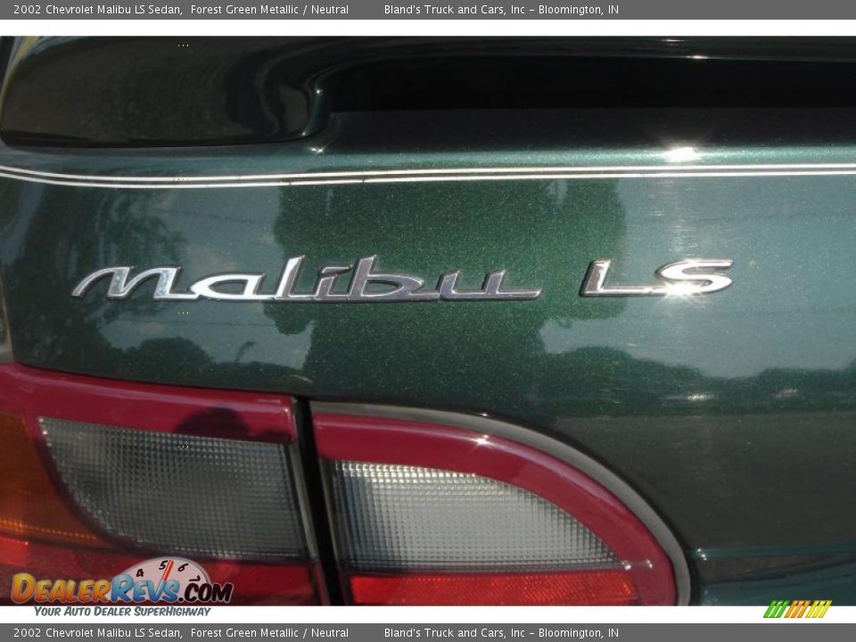2002 Chevrolet Malibu LS Sedan Forest Green Metallic / Neutral Photo #5