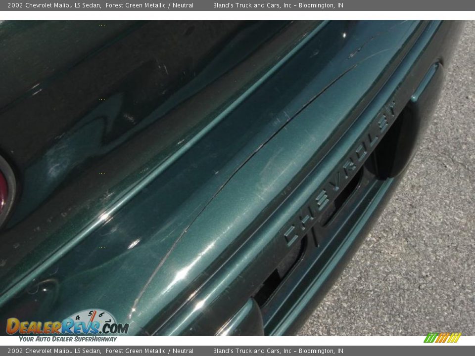 2002 Chevrolet Malibu LS Sedan Forest Green Metallic / Neutral Photo #7