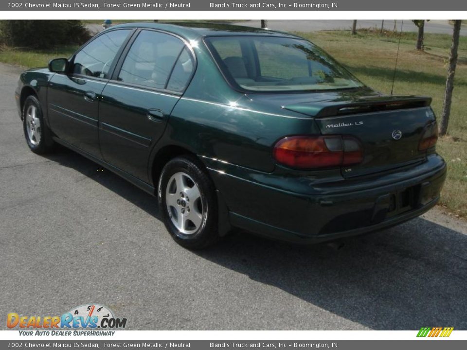 2002 Chevrolet Malibu LS Sedan Forest Green Metallic / Neutral Photo #35