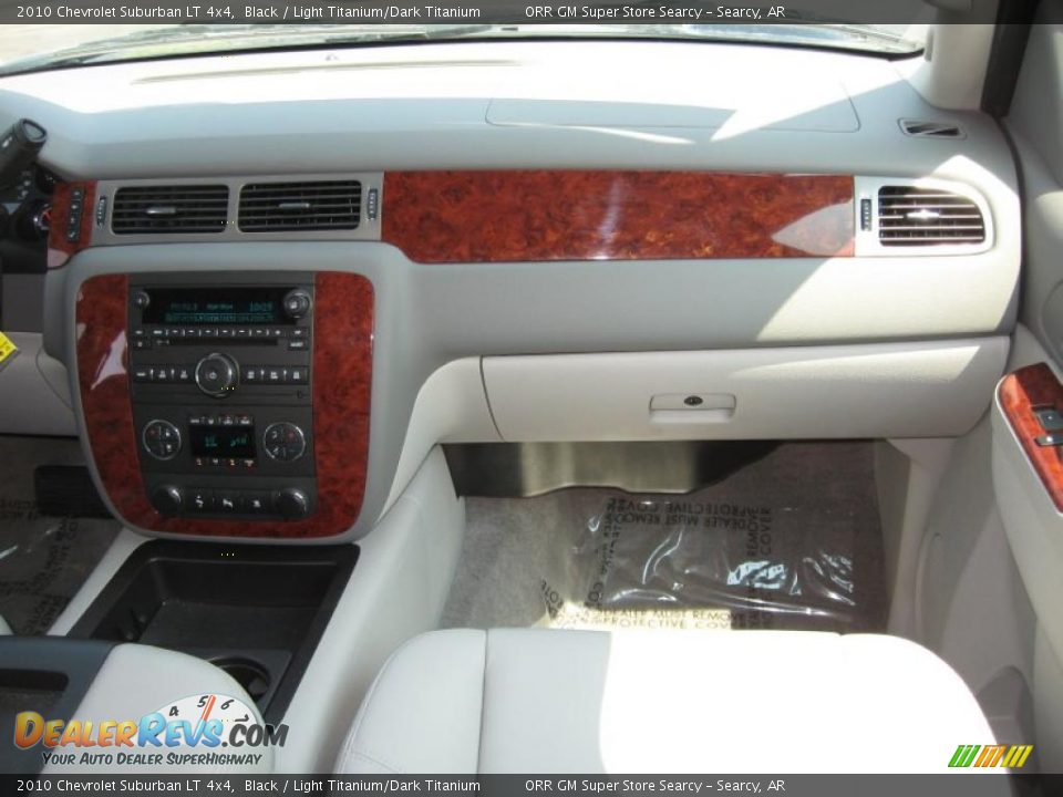 2010 Chevrolet Suburban LT 4x4 Black / Light Titanium/Dark Titanium Photo #10