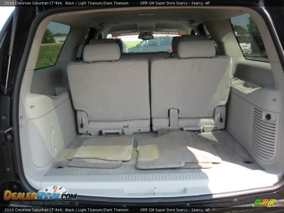 2010 Chevrolet Suburban LT 4x4 Black / Light Titanium/Dark Titanium Photo #20