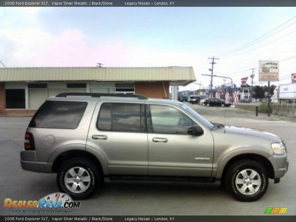 2008 Ford Explorer XLT Vapor Silver Metallic / Black/Stone Photo #4