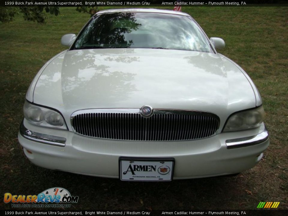 1999 Buick Park Avenue Ultra Supercharged Bright White Diamond / Medium Gray Photo #3