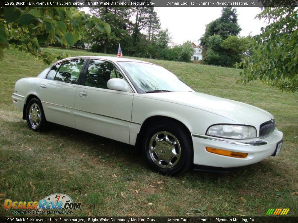 1999 Buick Park Avenue Ultra Supercharged Bright White Diamond / Medium Gray Photo #6