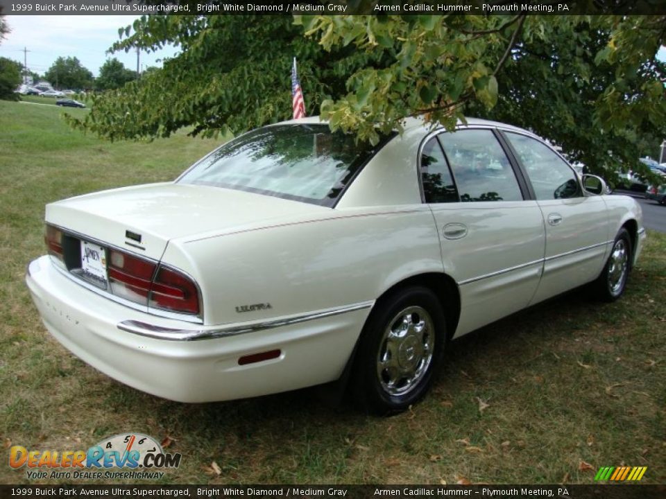 1999 Buick Park Avenue Ultra Supercharged Bright White Diamond / Medium Gray Photo #7