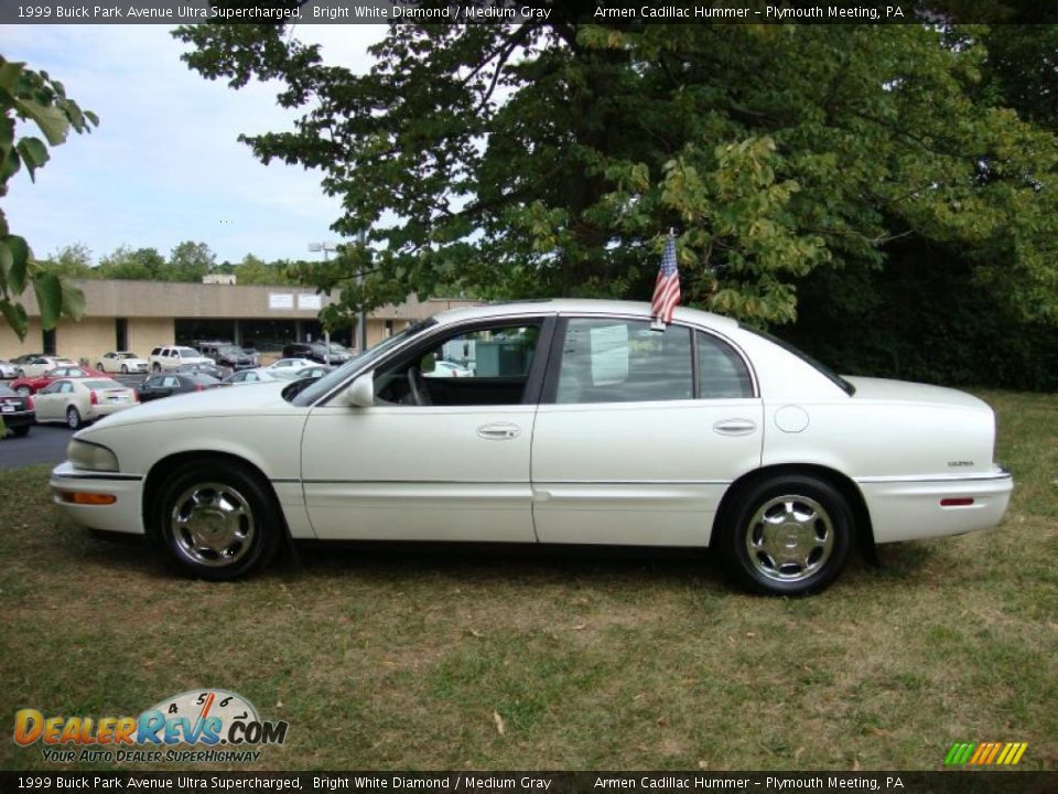 1999 Buick Park Avenue Ultra Supercharged Bright White Diamond / Medium Gray Photo #10