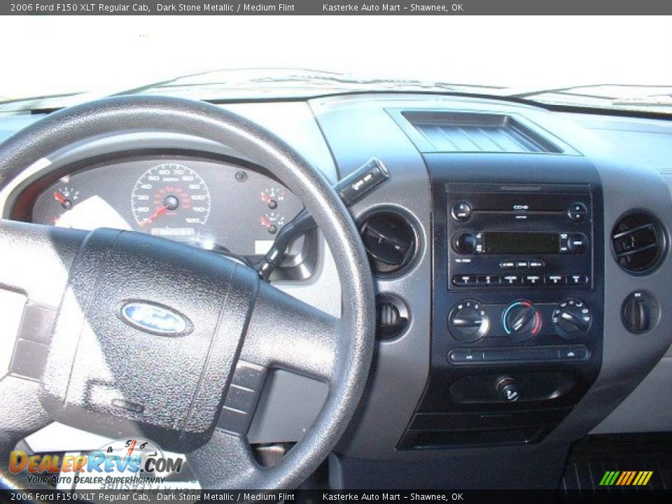 2006 Ford F150 XLT Regular Cab Dark Stone Metallic / Medium Flint Photo #10