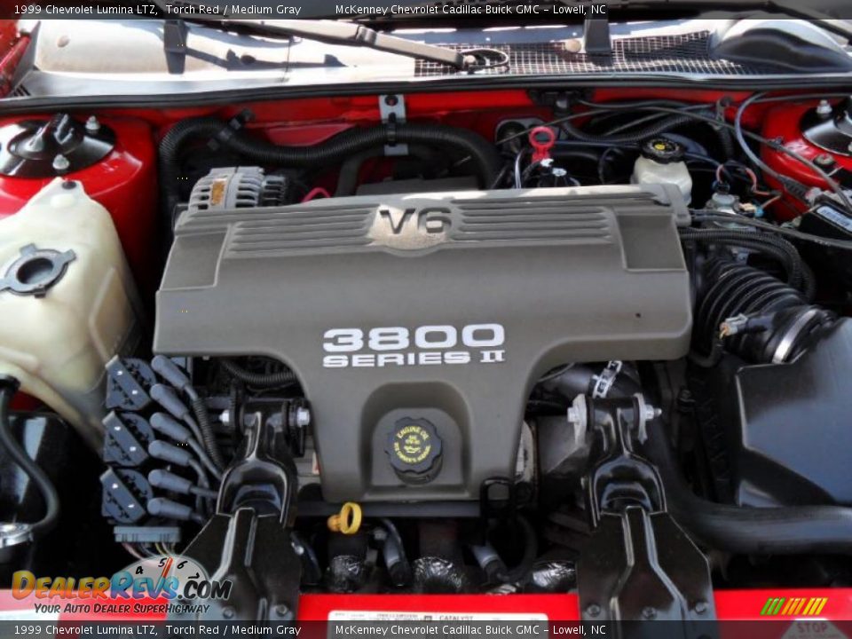 1999 Chevrolet Lumina LTZ Torch Red / Medium Gray Photo #26