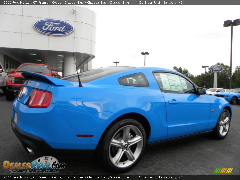 2011 Ford Mustang GT Premium Coupe Grabber Blue / Charcoal Black/Grabber Blue Photo #3