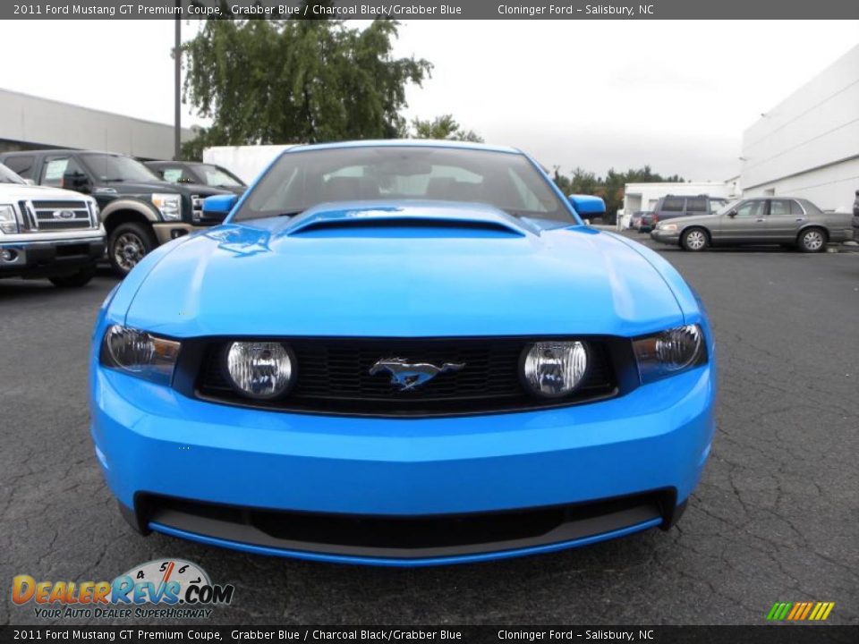 2011 Ford Mustang GT Premium Coupe Grabber Blue / Charcoal Black/Grabber Blue Photo #7