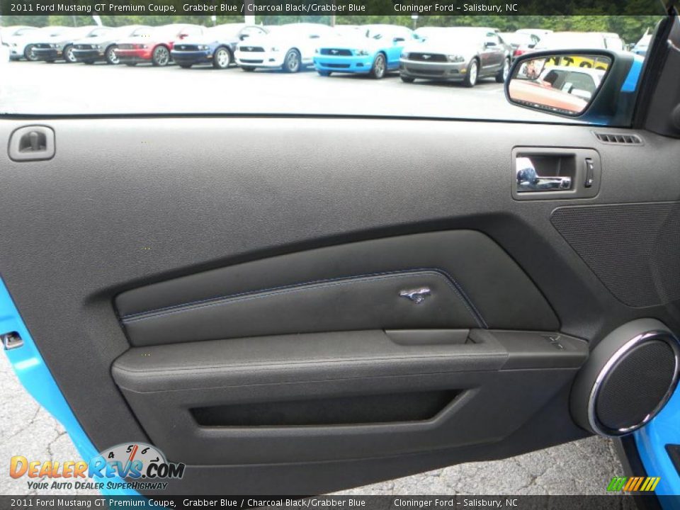 2011 Ford Mustang GT Premium Coupe Grabber Blue / Charcoal Black/Grabber Blue Photo #13