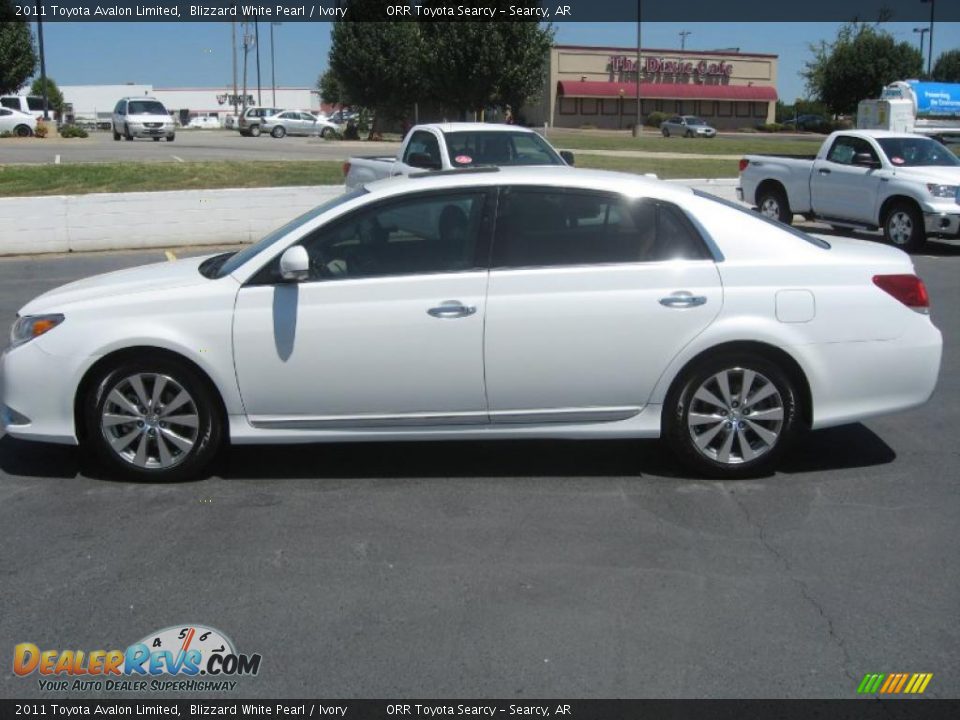 2011 Toyota Avalon Limited Blizzard White Pearl / Ivory Photo #4