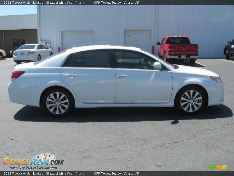 2011 Toyota Avalon Limited Blizzard White Pearl / Ivory Photo #8