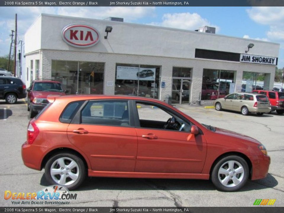 2008 Kia Spectra 5 SX Wagon Electric Orange / Black Photo #2