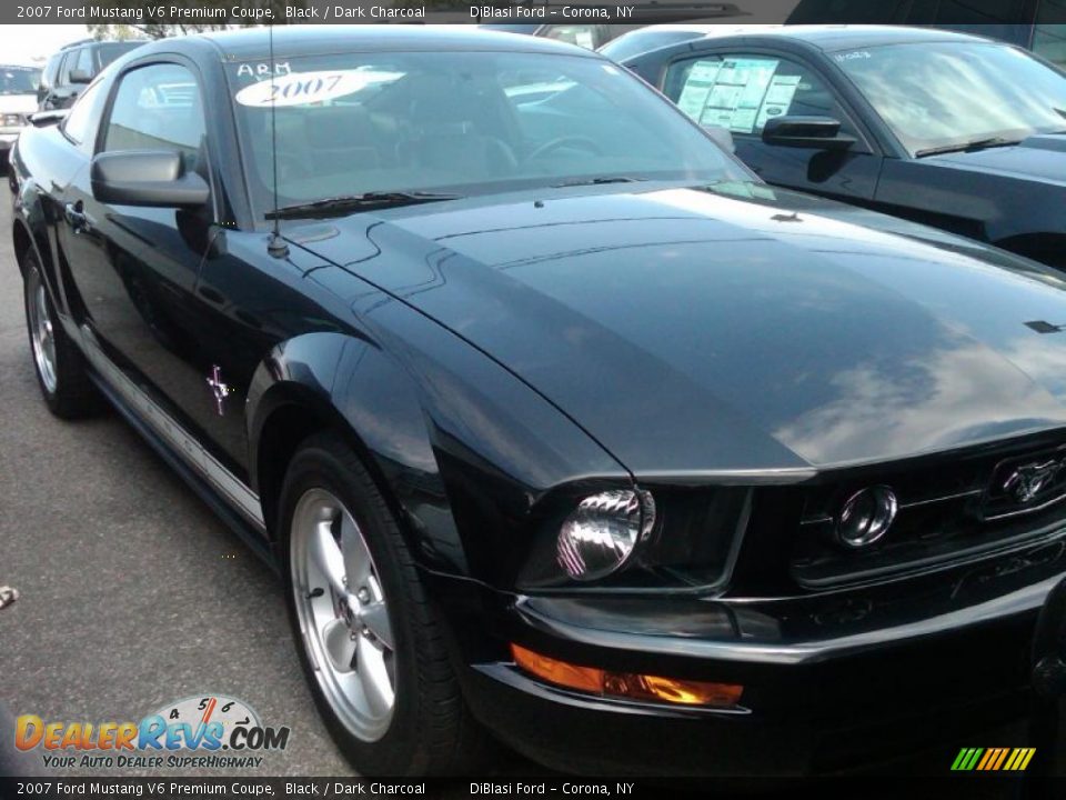 2007 Ford Mustang V6 Premium Coupe Black / Dark Charcoal Photo #4