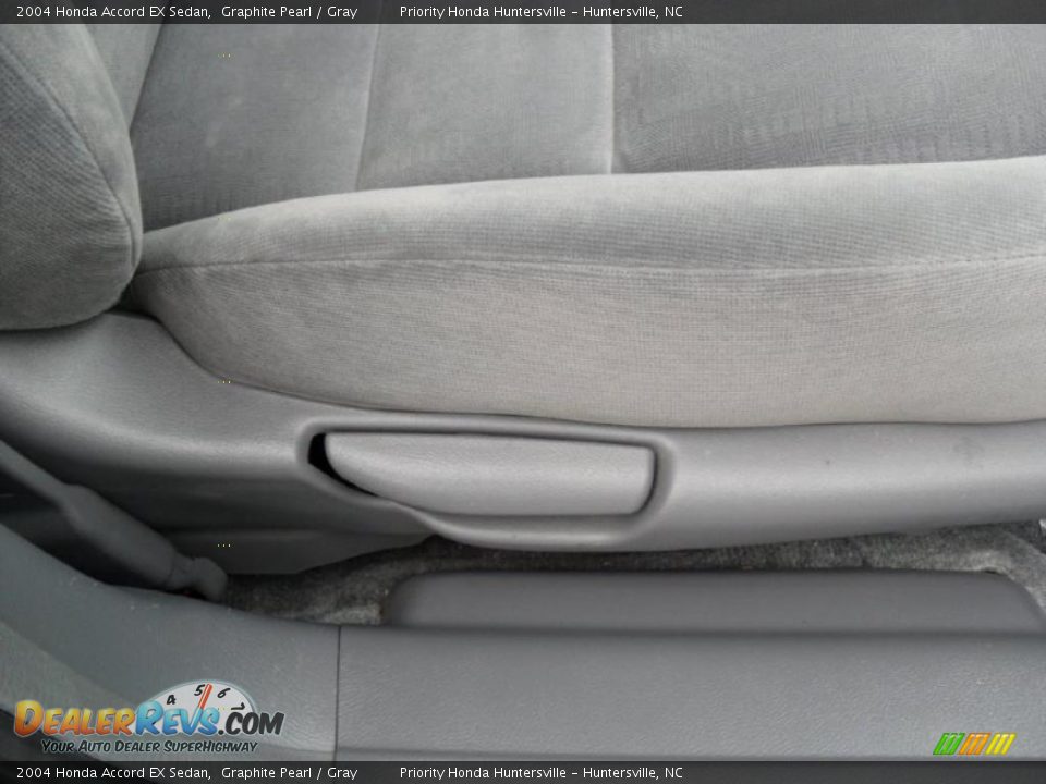 2004 Honda Accord EX Sedan Graphite Pearl / Gray Photo #20